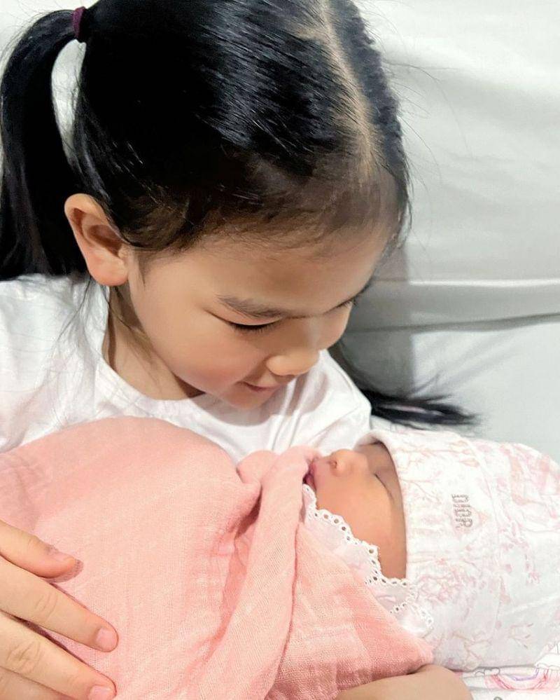 Instagram.com/keziatoemion